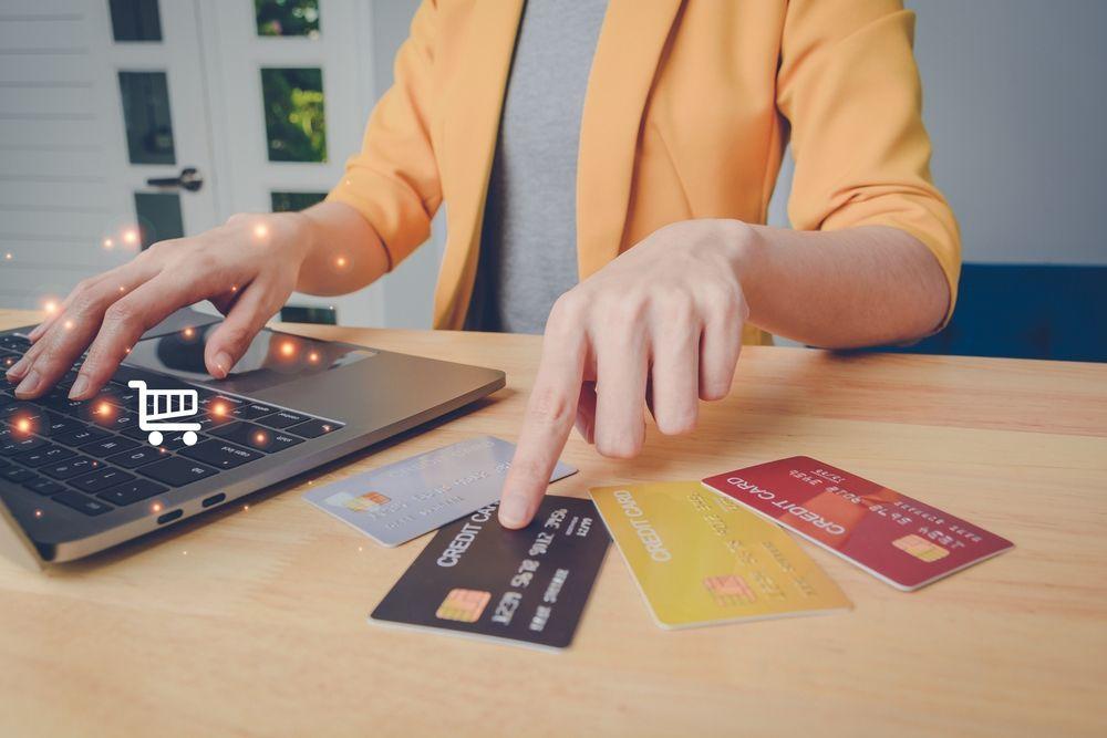 Best Credit Cards for Food and Travel